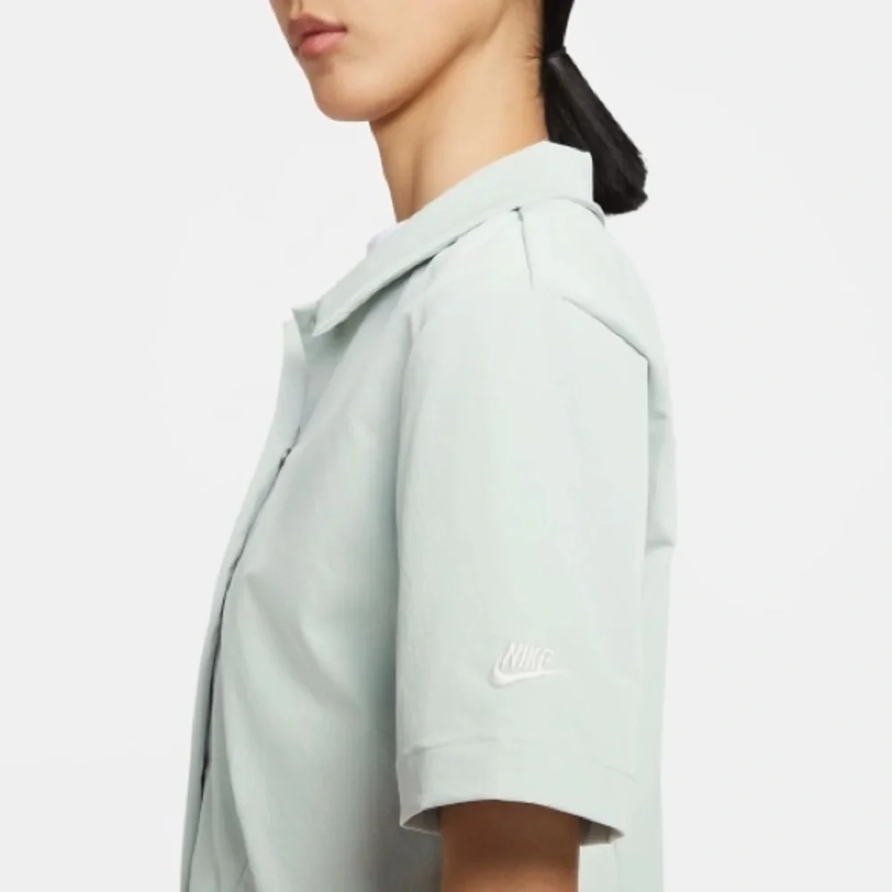 Nike woman top size S DV8241-034